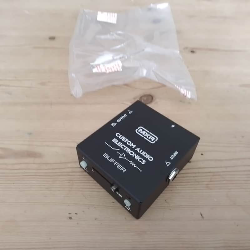 Custom Audio Electronics MC-406UK Buffer with box image 1