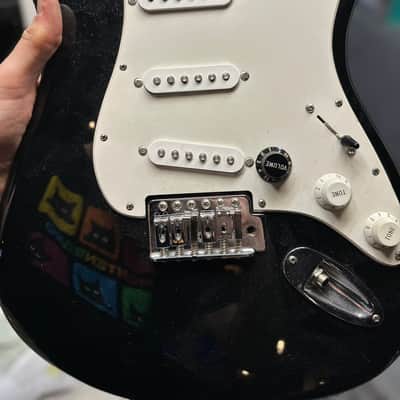 Squier Affinity Stratocaster Loaded Body 2018 - Black/White image 2