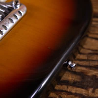 Fender Elite Stratocaster with Maple Fretboard 1983 - Brown Sunburst image 13
