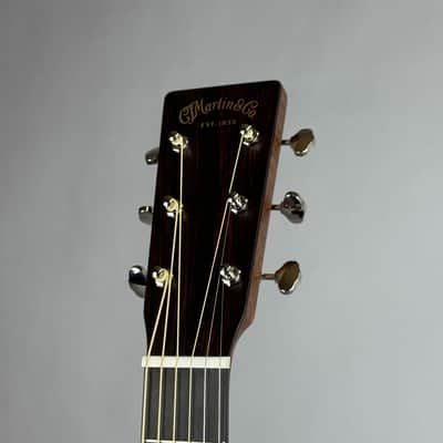 Martin 000-18 Acoustic Guitar W/Hardshell Case - Natural image 4