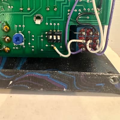 Sweet Sound Mojo Vibe – MINT Swirl Finish (2012) w/ Original Box & Manual! image 13