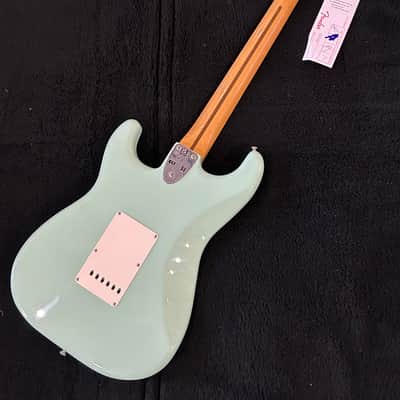 Fender Vintera II '70s Stratocaster with Rosewood Fretboard Surf Green #MX23109950 7lbs 15.1 oz image 2