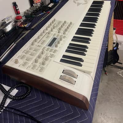 Access Virus TI2 61-Key Digital Synthesizer Whiteout edition image 4