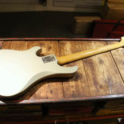 Gibson Victory Standard Bass 1981 - 1985 - Silver image 9