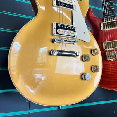 Immagine Gibson Les Paul Classic T Gold Top 2017 Electric Guitar - 3