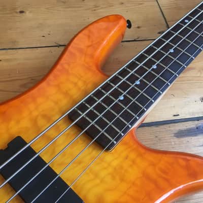 Spector Q5 Pro 5 Bass Guitar 5 String Korea 2000 EMG HZ image 3