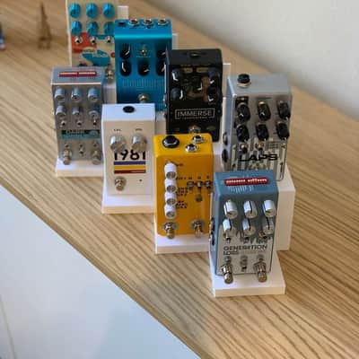 Guitar Desktop Pedal Stand Display for small pedals image 3
