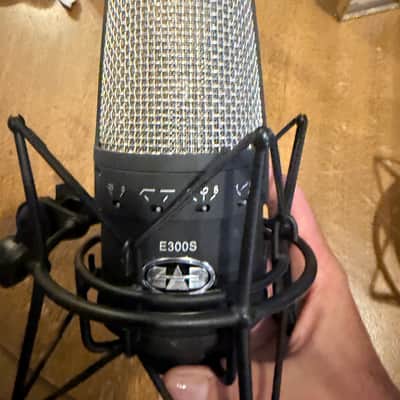 (2) CAD Equitek E300-2 Large Diaphragm Multipattern Condenser Microphone 2000s - Black and Gold image 4