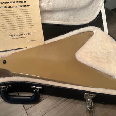 Gibson Limited Edition Government Series II Flying V 2013 - Tan image 8