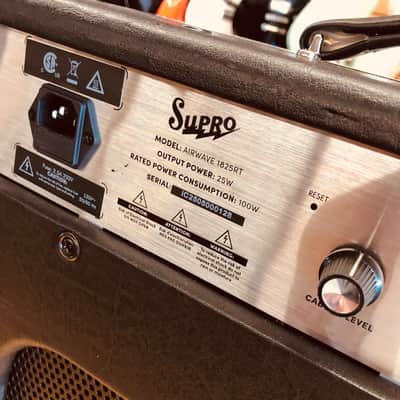 Supro Airwaves 1825RT Tube Guitar Combo Amp image 7