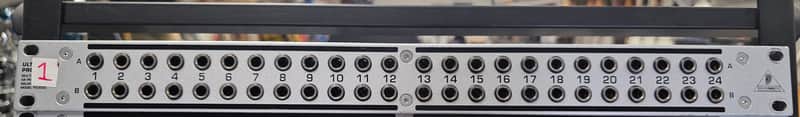 Behringer X3000