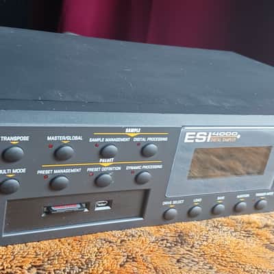 E-MU Systems ESI 4000 Turbo 64-Voice 128mb SCSI2SDv5.2 Digital Sampler with new black/white display image 2