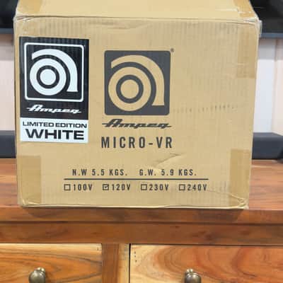 Ampeg Limited Edition White Micro VR 200-Watt HEAD with original box!! image 8