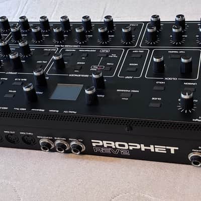 Dave Smith Instruments Prophet Rev2 Desktop 8-Voice Polyphonic Synthesizer 2017 - 2018 - Black image 2