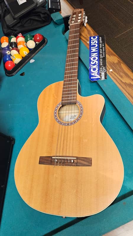 La Patrie/Godin Arena Mahogany CW QIT - Natural Matte image 1