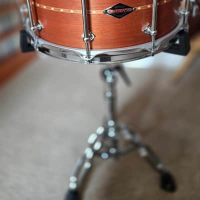 Craviotto Solid custom 14x7 Mahogany Snare drum 2019 - Excellent solid mahogany shell with banded inlay image 3