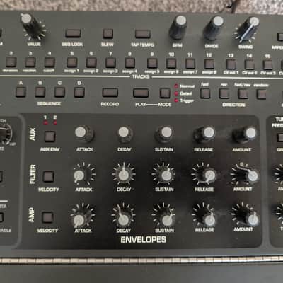 Sequential Pro 3 SE 37-Key 3-Voice Monophonic / Paraphonic Synthesizer 2020 - Present - Black with Wood Sides image 4