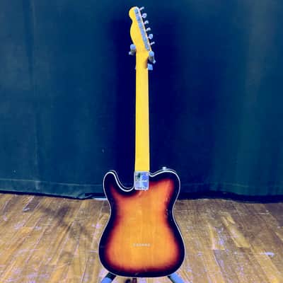 Squier Classic Vibe '60s Custom Esquire 3-Color Sunburst image 3