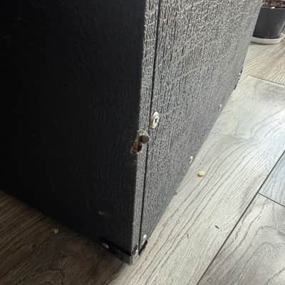 Marshall 2x12 guitar cab image 10