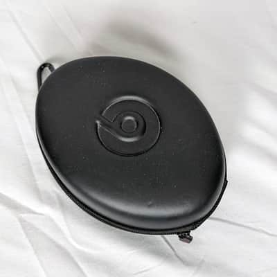 Monster Beats by Dr. Dre Studio High-Definition Isolation Headphones image 4