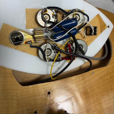 Rickenbacker 1966 360/12, Maple Glo image 14