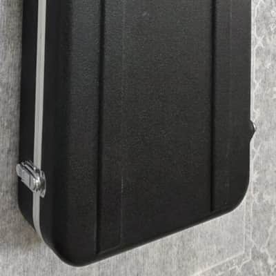 Gator Heavy-duty Hard shell ABS Guitar Case *Near mint* image 2