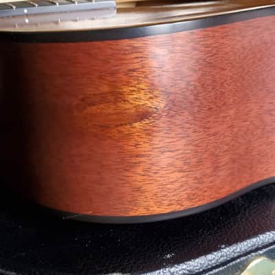 Martin J1216GT 2006 Solid Spruce Top, Solid Mahogany sides and back image 9