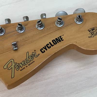 Fender Deluxe series Cyclone II MIM 2003 Electric guitar / competition image 14