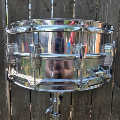 Ludwig No. 402 Supraphonic 6.5x14" 10-Lug Aluminum Snare Drum with Rounded Blue/Olive Badge 1979 - 1984 - Chrome-Plated image 8