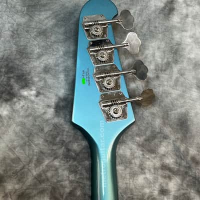 1976 Gibson Thunderbird Bass - Aged Pelham Blue Restoration image 10