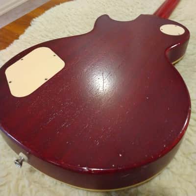 Epiphone 2010 Les Paul Traditional Pro Ltd Ed Cherry Burst w/Gibson Padded Bag image 8