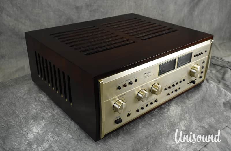 Accuphase E-303 Integrated Stereo Amplifier in Excellent Condition image 1