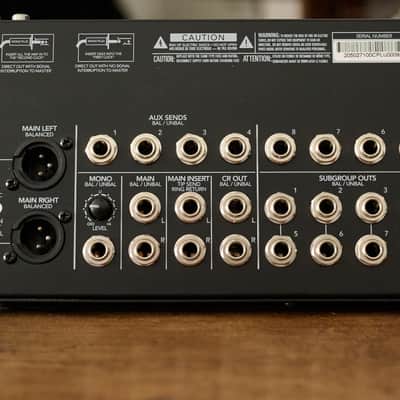 Mackie 1642VLZ4 16-Channel Mic / Line Mixer 2014 - Present - Black image 2