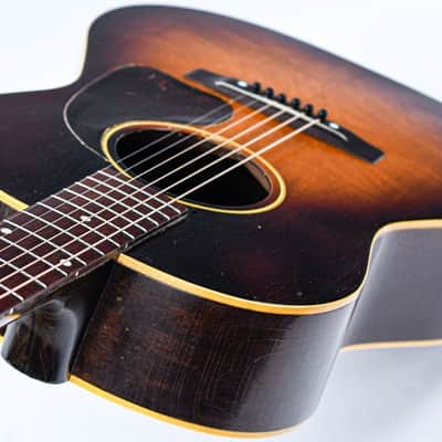 Gibson LG2 Banner Hogtop Sunburst 1944 image 10