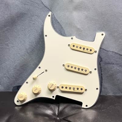 Fender Player Plus Loaded Pickguard with Noiseless Pickups (Left-Handed Pickguard) image 1