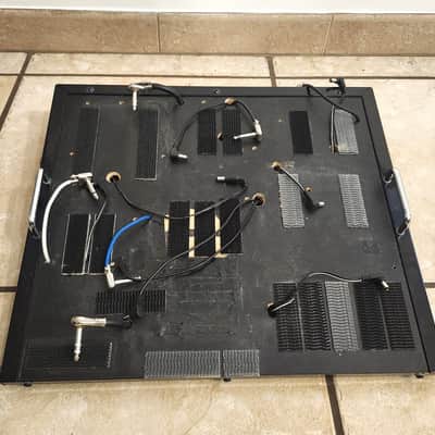 Worship Pedalboard W/ Power Unit & Case image 1