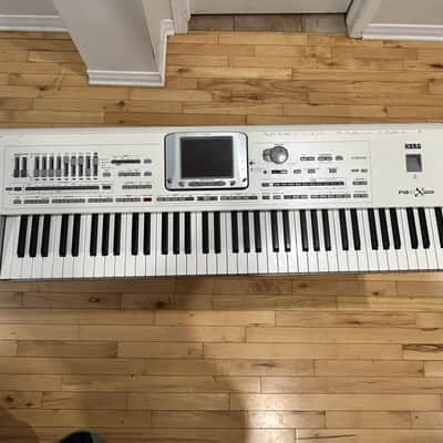 Korg Pa2X Pro 76-Key Professional Arranger Keyboard 2000s - Silver image 2