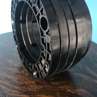 Burlington Recording 1/4" NAB Hubs for 1/4" Metal Reels Black (6 Pack) image 2