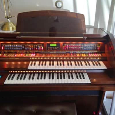 Lowrey Director Organ LC/35 image 5