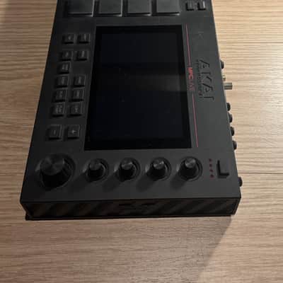 Akai MPC Live Standalone Sampler / Sequencer 2017 - 2020 - Black image 2
