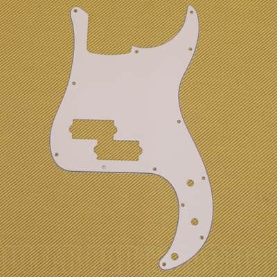 005-8261-000 Fender 13-Hole P Bass 3-Ply White Pickguard W/ Shield