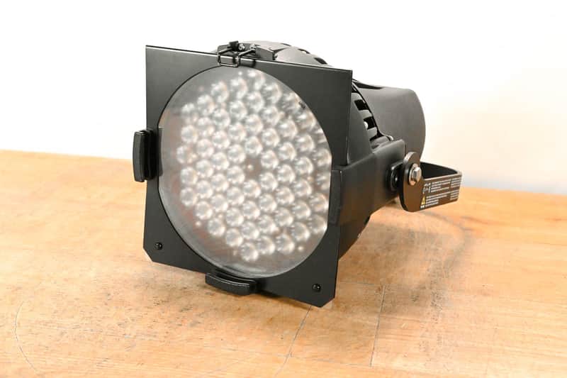 ETC Desire D60 Studio HD LED Par Wash Light CG01SMZ image 1