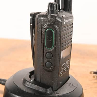 Motorola CP185 Portable Two-Way Radio with PMLN5228A Charger CG01WGE image 7