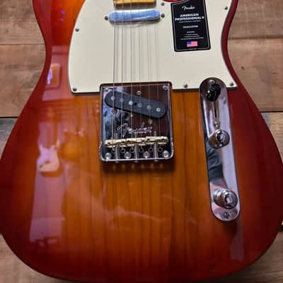 Fender American Pro II Tele MN Sienna Sunburst w/case image 2