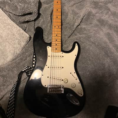 Used Fender Stratocaster MIM 1996 - Black image 2