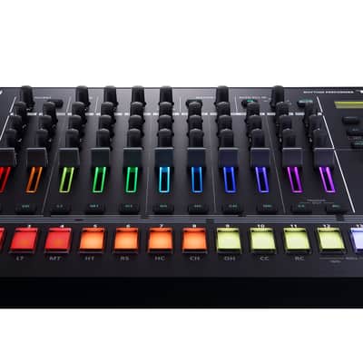 Roland TR-8S Rhythm Performer image 4