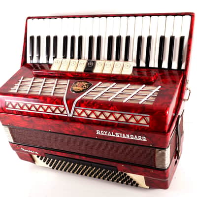 Immagine Royal Standard Montana (Weltmeister) 120 Bass Musette Top Accordion+Hard Case&Leather Straps - VIDEO - 4