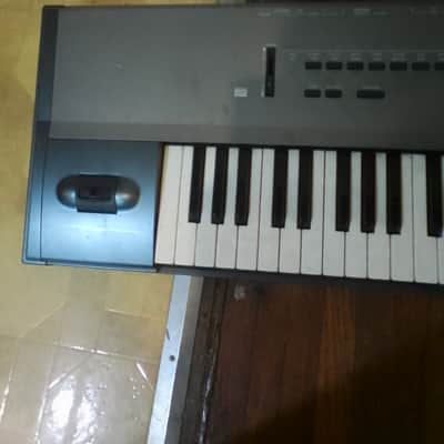 Korg N264 76-Key Music Workstation 1990s - Gray image 3