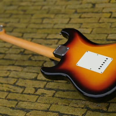 Fender Custom Shop 1965 Stratocaster HSS Journeyman - 3-Color Sunburst image 10