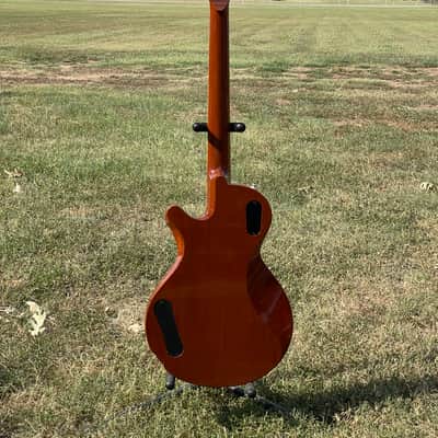 Jersey Girl Homemade Guitars - The first Audrey model ever made: "Audrey One" image 10